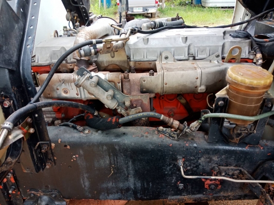 ขายรถสิบล้อบรรทุกรถเกี่ยว