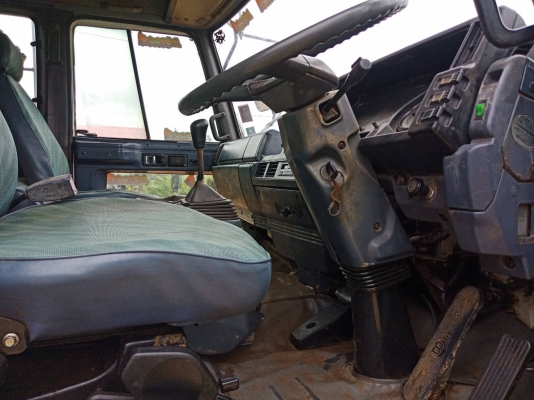 ขายรถสิบล้อบรรทุกรถเกี่ยว