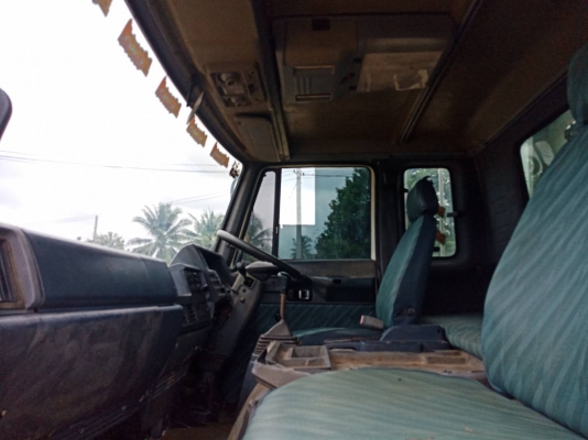 ขายรถสิบล้อบรรทุกรถเกี่ยว