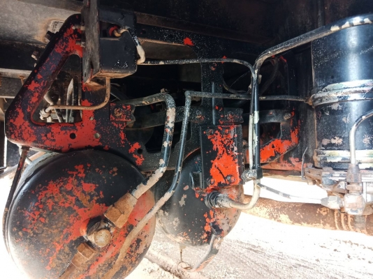 ขายรถสิบล้อบรรทุกรถเกี่ยว