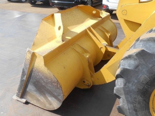 ขาย รถตักเอวอ่อน KOMATSU WA100-5 สภาพดีมาก นำเข้าจากญี่ปุ่น โทร.090-986-2521 อ๊อบ