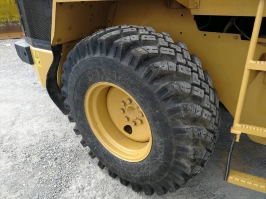 ขาย รถตักเอวอ่อน CAT 910G-2 สภาพดีมาก นำเข้าจากญี่ปุ่น โทร.090-986-2521 อ๊อบ