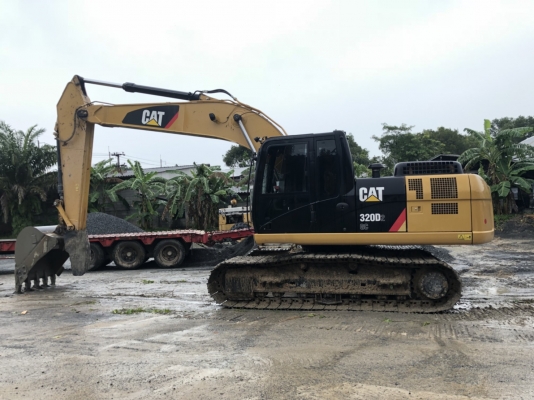 ขายดาวน์แบคโฮ CATERPILLAR 320D2GC ทำงาน49375ชั่วโมง สวยๆเดิมๆสนใจโทร 081-970-1072