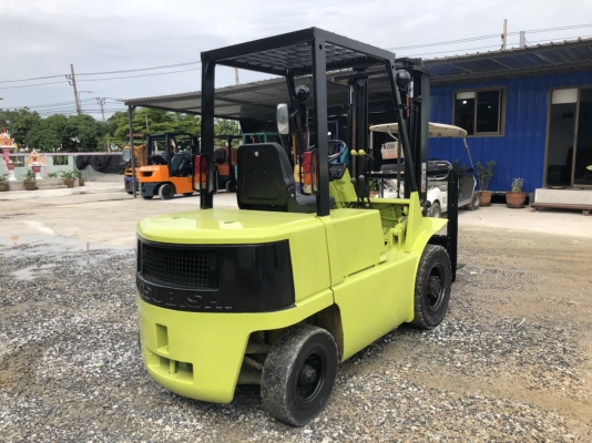 รถโฟล์คลิฟท์ 2.5 ตัน