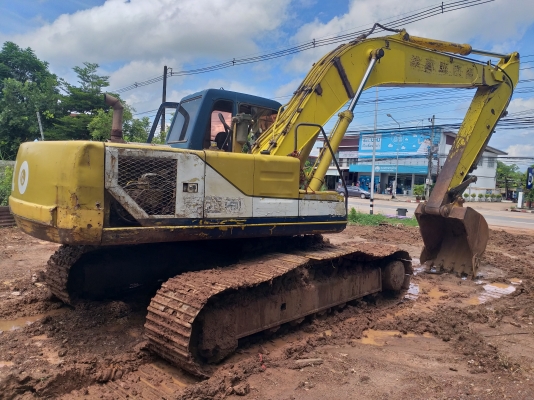 ขายด่วน KOBELCO SK200 MART III 200 สภาพสวยพร้อมใช้งาน เครื่องปั้มดีเยี่ยม โซ่ใหม่ สองข้าง รถพร้อมลงงาน สนใจสอบถาม 093 0764943  คุณ ตั้ม