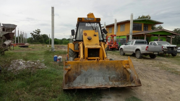 ขายด่วน รถตักหน้าขุดหลัง JCB 3CX สภาพสวยพร้อมใช้งาน รถใช้งานปกติ เครื่องปั้มแรง สนใจสอบถาม 093 07649