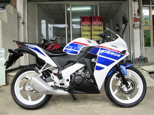 (โอนฟรี) ขาย HONDA CBR 150 Fi ตัวใหม่ล่าสุด ไมล์แท้ 1434 กม ปี 2017 สภาพป้ายแดง (โอนฟรี) ขาย HONDA CBR 150 Fi ตัวใหม่ล่าสุด ไมล์แท้ 1434 กม ปี 2017 สภาพป้ายแดง