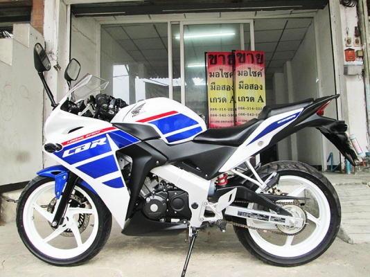(โอนฟรี) ขาย HONDA CBR 150 Fi ตัวใหม่ล่าสุด ไมล์แท้ 1434 กม ปี 2017 สภาพป้ายแดง (โอนฟรี) ขาย HONDA CBR 150 Fi ตัวใหม่ล่าสุด ไมล์แท้ 1434 กม ปี 2017 สภาพป้ายแดง