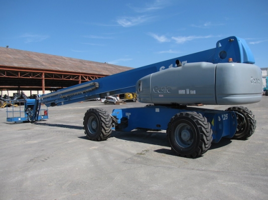 รถกระเช้าเก่านอก S125 ปี 2011 สนใจโทร 061-4194021 คุณภู