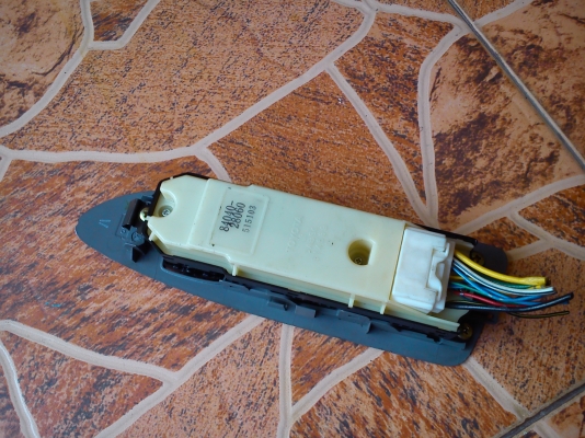 สวิทช์ควบคุมกระจก TOYOTA ตัวนอกพร้อมกรอบ ฝั่งขวา