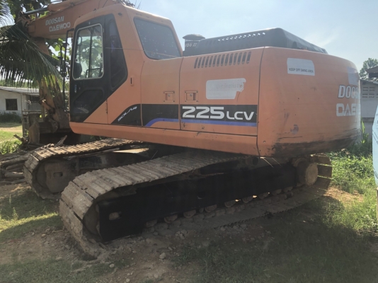 ของรถขุดDAEWOO,DOOSAN เล่มพร้อม ทำงานมา1.8หมื่นชั่วโมง รถเดิมๆสวย ตักดินยืนบ่ออย่างเดียว