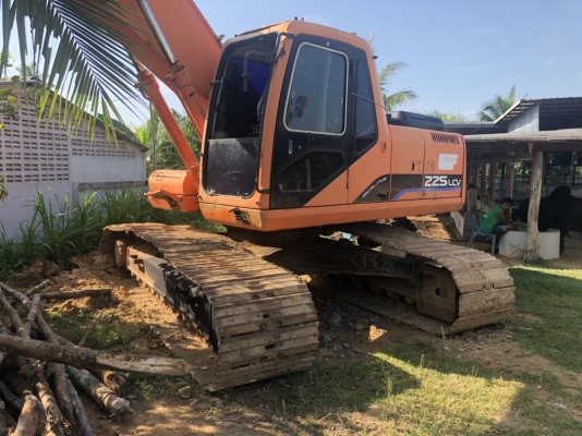 ของรถขุดDAEWOO,DOOSAN เล่มพร้อม ทำงานมา1.8หมื่นชั่วโมง รถเดิมๆสวย ตักดินยืนบ่ออย่างเดียว