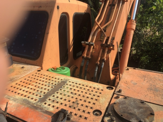 ของรถขุดDAEWOO,DOOSAN เล่มพร้อม ทำงานมา1.8หมื่นชั่วโมง รถเดิมๆสวย ตักดินยืนบ่ออย่างเดียว