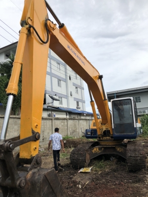 ขายโคมัสสุ PC 200-5 เต็มทุกระบบแอร์ไฟฟ้าครบช่วงล่างเต็ม เครื่องดีปั้มแรงพร้อมใช้งานเอกสารอินวอยราคา 570,000