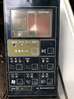 ขายโคมัสสุ PC 200-5 เต็มทุกระบบแอร์ไฟฟ้าครบช่วงล่างเต็ม เครื่องดีปั้มแรงพร้อมใช้งานเอกสารอินวอยราคา 570,000