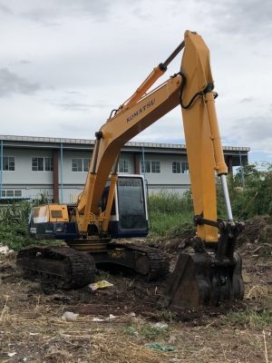 ขายโคมัสสุ PC 200-5 เต็มทุกระบบแอร์ไฟฟ้าครบช่วงล่างเต็ม เครื่องดีปั้มแรงพร้อมใช้งานเอกสารอินวอยราคา 570,000