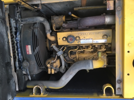 ขายรถบด KOMATSU PC60-6 สภาพสวยพร้อมใช้ สนใจติดต่อ อำพล 090-9694506/ 080-3031241