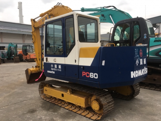 ขายรถบด KOMATSU PC60-6 สภาพสวยพร้อมใช้ สนใจติดต่อ อำพล 090-9694506/ 080-3031241