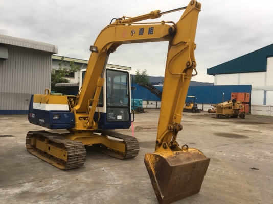 ขายรถบด KOMATSU PC60-6 สภาพสวยพร้อมใช้ สนใจติดต่อ อำพล 090-9694506/ 080-3031241