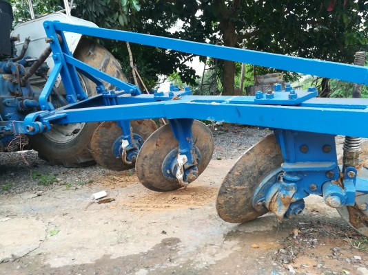 ขายผานสามโครงสี่พีทีสภาพสวย ขายผานสามโครงสี่พีทีสภาพสวย