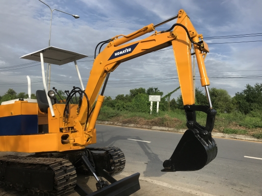 Komatsu pc01-1สภาพดีเก่าญี่ปุ่นมีใบอินวอยไม่เคยใช้ในไทยใช้น้อย