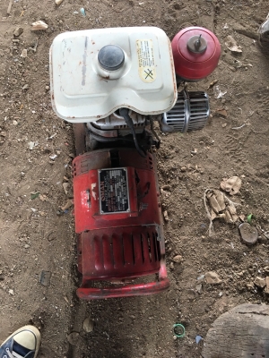 ขายเครื่องปั่นไฟ เครื่องต้องช่อม ตามสภาพ 4500 บาท 0816278866 0956588866