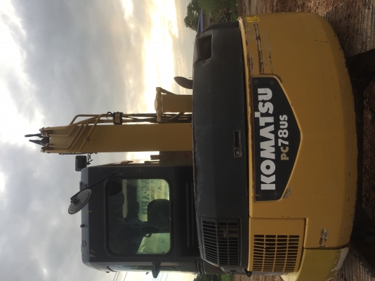 ขายคับKomatsu PC78Usสภาพสวยพร้อมใช้เอกสารชุดจดทะเบียน