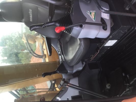 ขายคับKomatsu PC78Usสภาพสวยพร้อมใช้เอกสารชุดจดทะเบียน