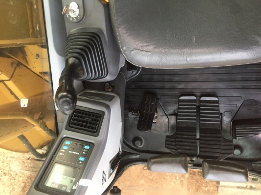 ขายคับKomatsu PC78Usสภาพสวยพร้อมใช้เอกสารชุดจดทะเบียน