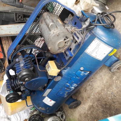 ขาย !! ปั้มลม.พูม่า.ขนาด1/2แรง2สูบ.ถัง64ลิตร.มอเตอร์.ฮิตาชิ220v.พร้อมใช้งาน