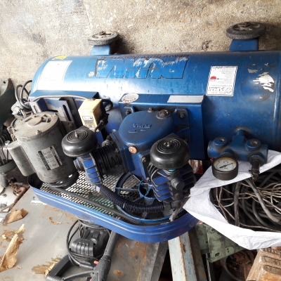 ขาย !! ปั้มลม.พูม่า.ขนาด1/2แรง2สูบ.ถัง64ลิตร.มอเตอร์.ฮิตาชิ220v.พร้อมใช้งาน