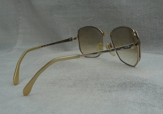 แว่นตาเทพเจ้าของชาวเยอรมัน ยุค &#039;90s สภาพเนี๊ยบ ! Vintage RODENSTOCK handmade in Germany