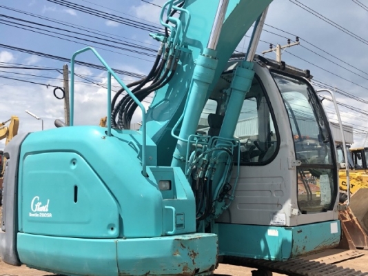 ขายรถขุด KOBELCO SK200SR มีลายหัวกระแทก รถนอกนำเข้าเองจากญี่ปุ่น สภาพสวยพร้อมใช้ มีVDOการทำงานครับ