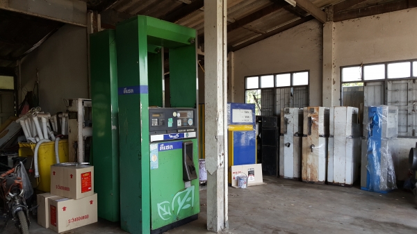 ขายตู้จ่ายน้ำมันดีเซลล์ ดิจิตอล สองมือจ่าย มีสองชุด สภาพสวยๆ