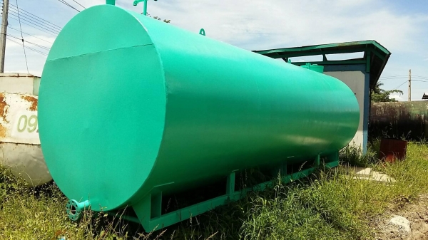ถังน้ำมันมือสอง "สีเขียวเหนี่ยวทรัพย์" ขนาด 17000 ลิตร พร้อมใช้งาน พร้อมจัดส่ง ขาย 70000 ครับ