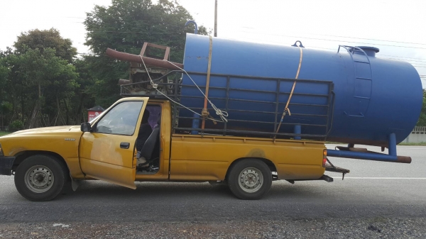 ถังน้ำมันขนาด 7000 ลิตรสภาพสวย ถังน้ำมันขนาด 7000 ลิตรสภาพสวย