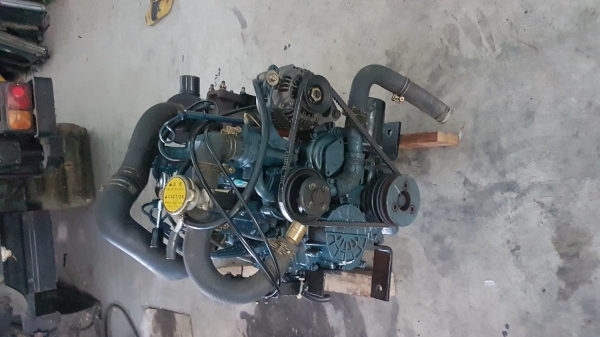 เครื่องยนต์ดีเซล kubota 4สูบ v1505 38แรงม้า สภาพสวย นำเข้าจากญี่ปุ่น