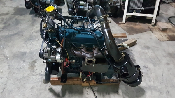 เครื่องยนต์ดีเซล kubota 4สูบ v1505 38แรงม้า สภาพสวย นำเข้าจากญี่ปุ่น