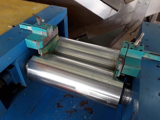 ขาย 2.5 แสน TWOROLL MILL ขนาดลูกกลิ้งโต 6" ยาว 380 mm.ยี่ห้อ LABTECH สภาพภายในยังเนี๊ยบ ลูกกลิ้งเงางาม ตู้ควบคุมไฟฟ้าสะอาด แค่ฝานอกสีถลอก เหมาะสำหรับงานแล็บเทสพลาสติกและยาง สินค้ายกเข้ามาไว้ที่โรงงานผมแล้วครับ อยู่ที่ ซ.นิมิตใหม่ 63 เขตคลองสามวา กทม. ขาย 2.5 แสน TWOROLL MILL ขนาดลูกกลิ้งโต 6" ยาว 380 mm.ยี่ห้อ LABTECH สภาพภายในยังเนี๊ยบ ลูกกลิ้งเงางาม ตู้ควบคุมไฟฟ้าสะอาด แค่ฝานอกสีถลอก เหมาะสำหรับงานแล็บเทสพลาสติกและยาง สินค้ายกเข้ามาไว้ที่โรงงานผมแล้วครับ อยู่ที่ ซ.นิมิตใหม่ 63 เขตคลองสามวา กทม.