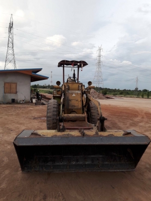 ขายรถตักล้อยางเอวอ่อน ขายรถตักล้อยางเอวอ่อน