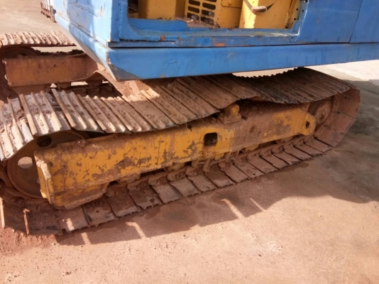 ขาย รถแบคโฮ PC60-5 สภาพพร้อมไช้ ขาย รถแบคโฮ PC60-5 สภาพพร้อมไช้