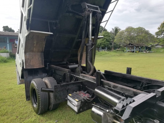ขายด่วน..FC2W.ชุ๊ปเปอร์เสี่ย.เครื่องWO4D.120แรง.ปี39.ดั้มพ์สามมิตร.แอร์.เพาเวอร์.