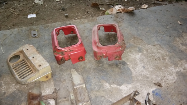 ขายฝาคอบ.อี.ที.110.ฝาบน13ชิ้นตนะแกรงขวา9ชิ้นตระแกรงซ้าย6ชิ้นมีอีกหลายรายการครับ