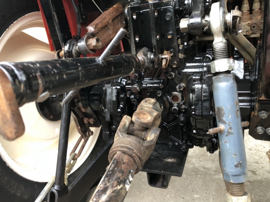 ขายรถไถยันมาร์ EF393T (4WD)2เพลา พร้อมอุปกรณ์ ใบมีดดันดินและโลเตอร์รี ราคา 328,000 บาท พร้อมส่งฟรีถึง โทรสอบถามได้เลยค่ะ 081-9136451 ขอดูรูปทาง Line:Bow6451  รถสวย สภาพพร้อมใช้งาน  เครื่องดี เกียร์ดี ยางดีทั้ง 4 เส้น ตรวจเชคเรียบร้อยค่ะ เล่มทะเบียนพร้อม