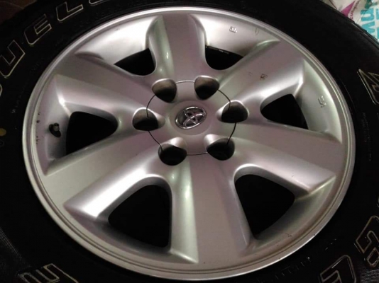 ล้อแม็ก Toyota Vigo ขอบ 17(6/139)พร้อมยาง Bridgestone Dueler A/T 265 65 17 ผลิตปี 2015 ยางสวย ล้อเดิมๆไม่มีซ่อม ขายถูกๆ ทั้งชุด 7900.- *** ใส่ฟรี รับเทิร์น รับบัตรเครดิตทุกธนาคาร ส่งทั่วไทย *** ล้อแม็ก Toyota Vigo ขอบ 17(6/139)พร้อมยาง Bridgestone Dueler A/T 265 65 17 ผลิตปี 2015 ยางสวย ล้อเดิมๆไม่มีซ่อม ขายถูกๆ ทั้งชุด 7900.- *** ใส่ฟรี รับเทิร์น รับบัตรเครดิตทุกธนาคาร ส่งทั่วไทย ***
