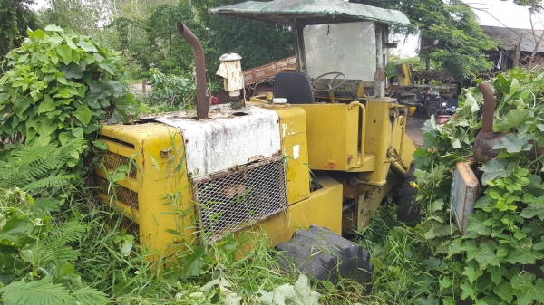 ขายตามสภาพ รถตัก KOMATSU 510 กรองคู่ รถจอดไว้นานต้องเช็คระบบทั้งคัน ราคาต่อรองได้ครับ