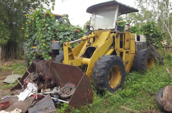 ขายตามสภาพ รถตัก KOMATSU 510 กรองคู่ รถจอดไว้นานต้องเช็คระบบทั้งคัน ราคาต่อรองได้ครับ