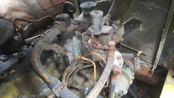 ขายตามสภาพ รถตัก KOMATSU 510 กรองคู่ รถจอดไว้นานต้องเช็คระบบทั้งคัน ราคาต่อรองได้ครับ