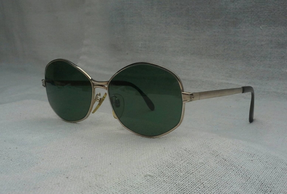 แว่นตาเทพเจ้าของชาวเยอรมัน โกลด์ฟิลด์ 10 K ยุค '60s ล้ำค่า ! หายาก ! Vintage RODENSTOCK handmad แว่นตาเทพเจ้าของชาวเยอรมัน โกลด์ฟิลด์ 10 K ยุค '60s ล้ำค่า ! หายาก ! Vintage RODENSTOCK handmad