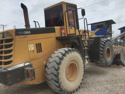 ขายรถตัก Wa350-3Eเอกสารเล่มทะเบียนยางเต็ม ยางใหม่4เส้น  ราคา950,000บาทต่อรองติดต่อ คุณอ๊อฟ พิจิตร 086-737-9991